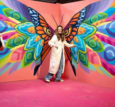 Wall mural