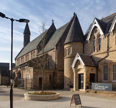 Mining Art Gallery