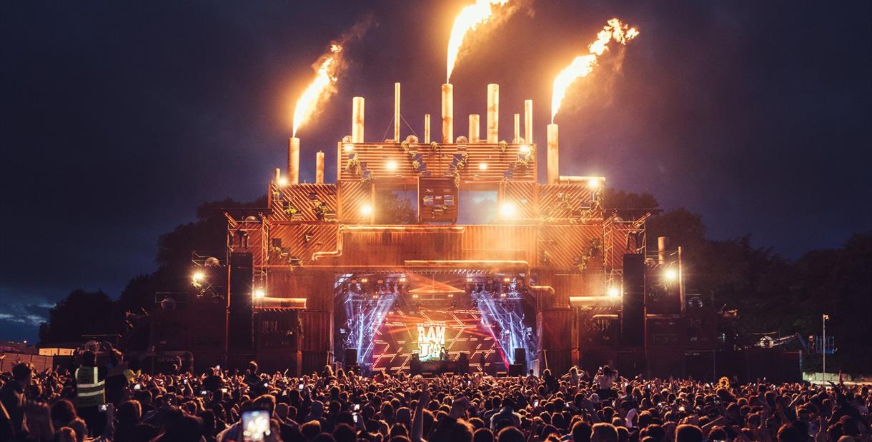 Parklife stage with crowd