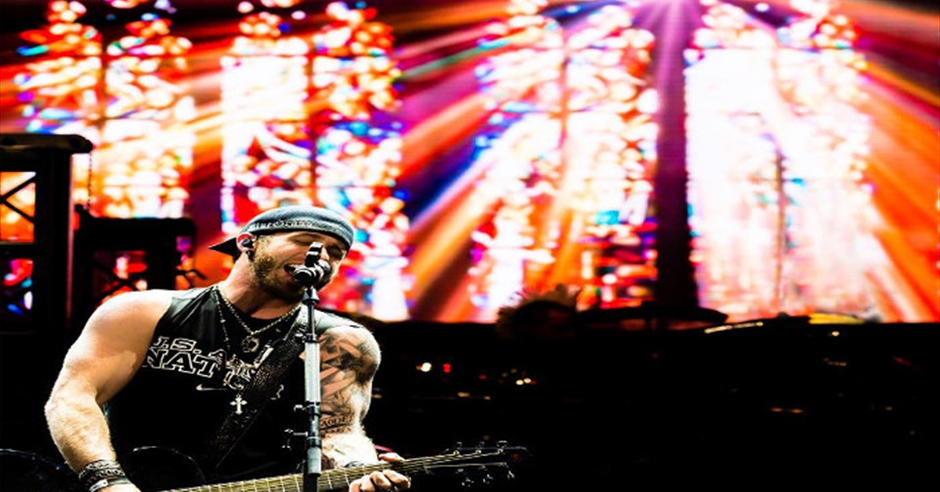 Brantley Gilbert Has Only One Request at His Wedding