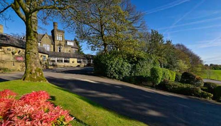 Mercure Norton Grange Hotel & Spa entrance