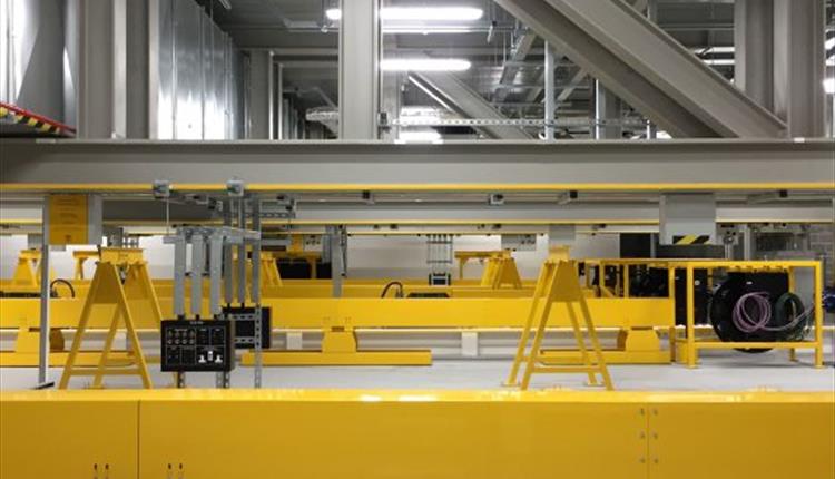 Hydraulic stage extension