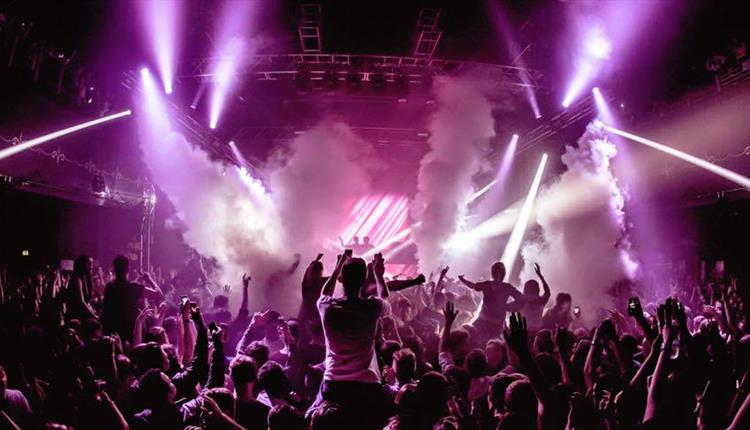 Gig at O2 Ritz, purple lights and smoke