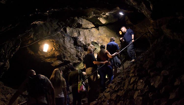 Treak Cliff Cavern - Visit Manchester