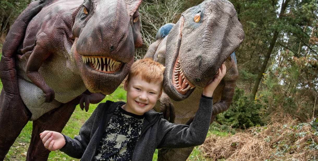 Adventure Valley with dinosaurs