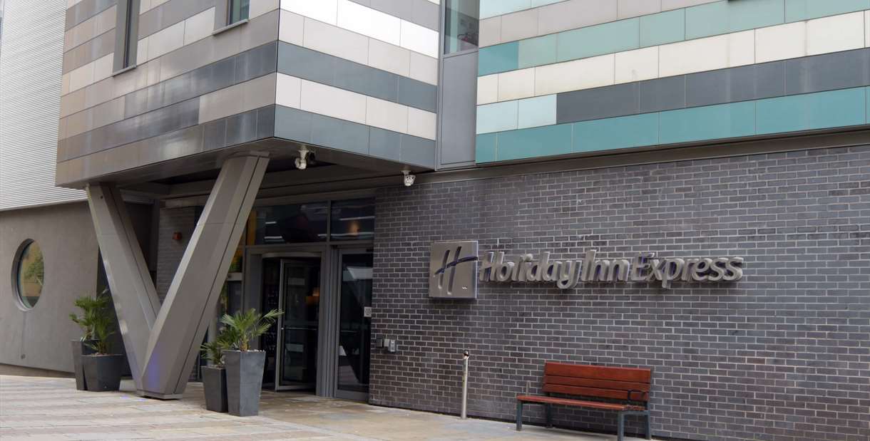 Holiday Inn Express Manchester City Centre Arena - Manchester - Visit  Manchester