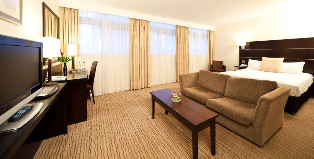 Mercure Manchester Piccadilly suite