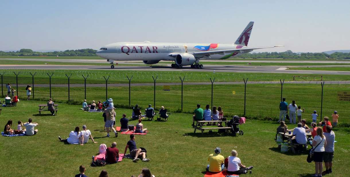 Manchester Airport Runway Visitor Park