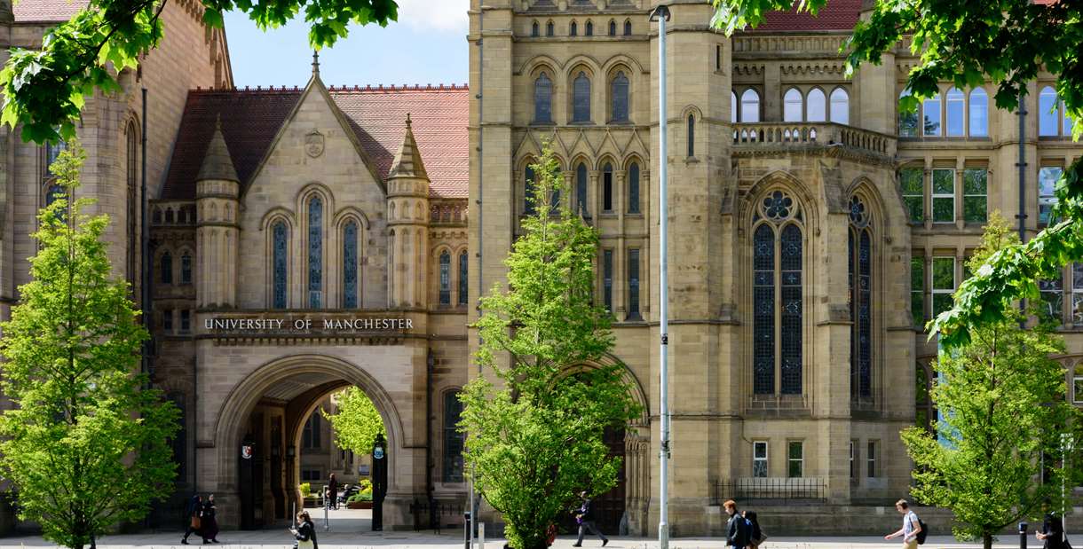 travel to university of manchester