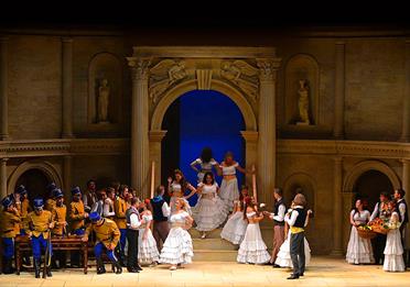 Bizet's Carmen: An Ellen Kent Production