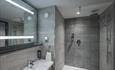 Maldron Hotel Manchester City Centre bathroom