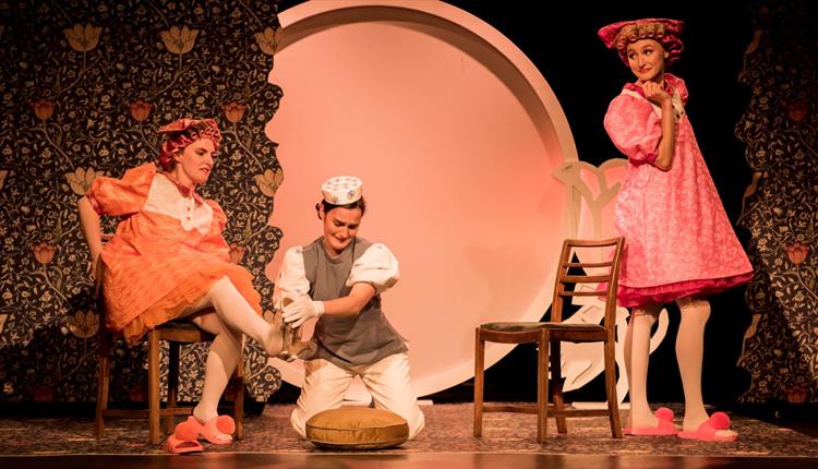 Actors playing Cinderella
