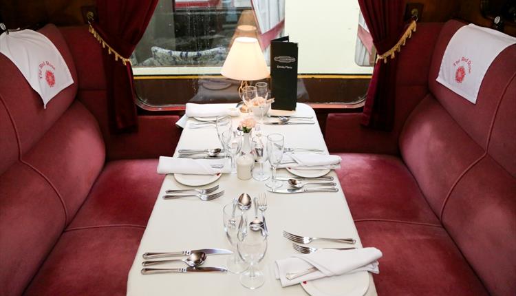 Dining carriage