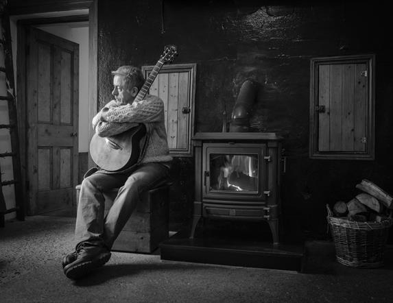 Live: Luka Bloom