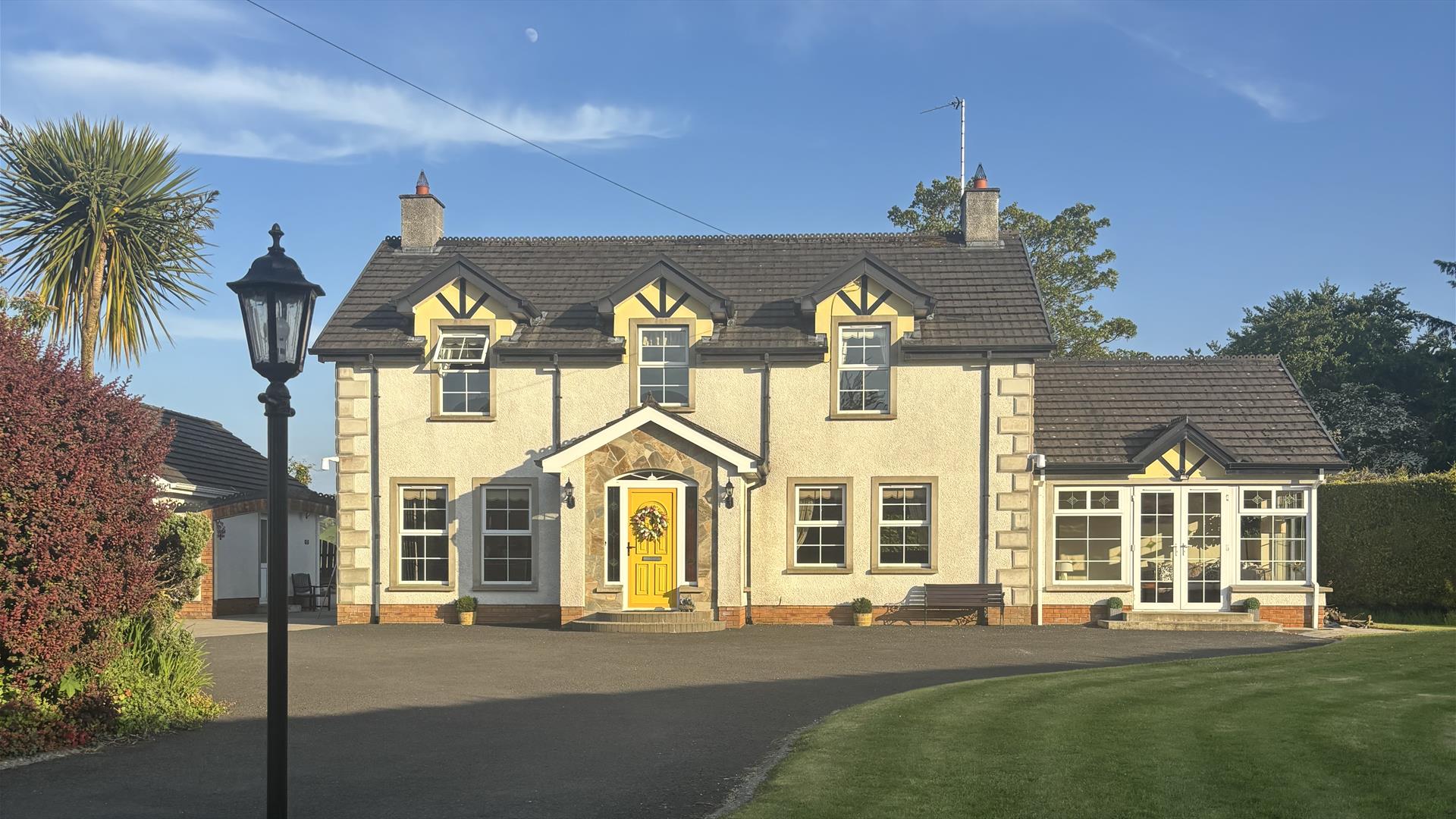 Carraig House