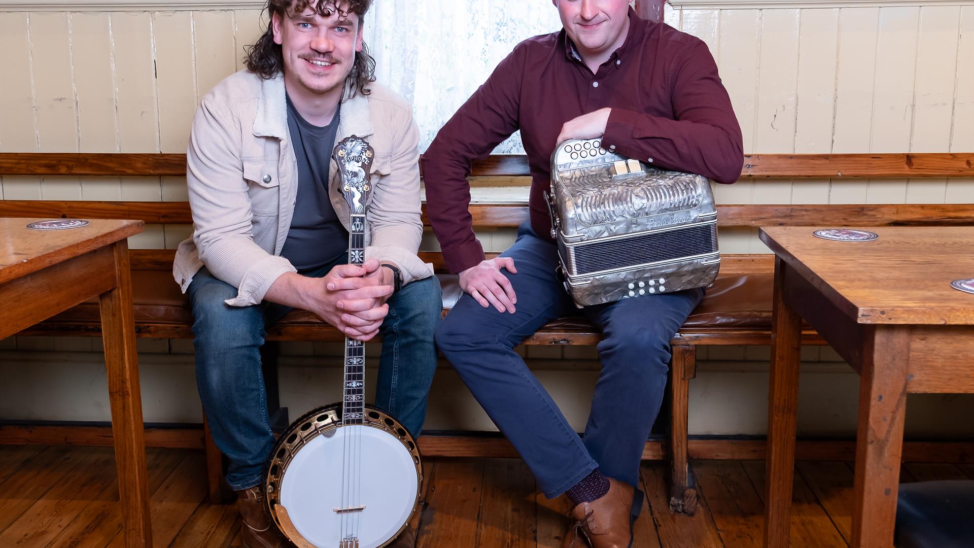 Live/Beo: CHUNKY BUSINESS Album Launch