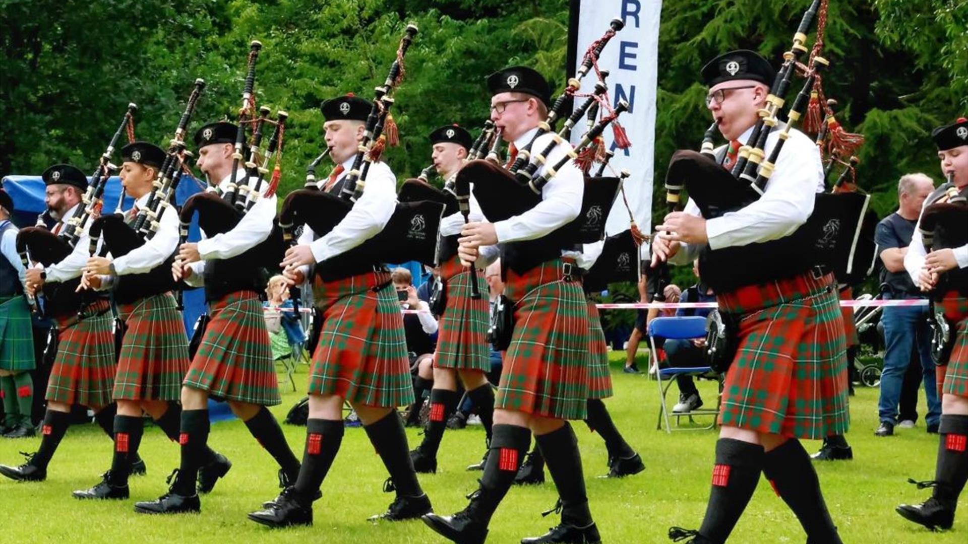 Tullylagan Pipe Band Variety Concert