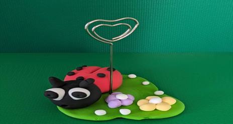 In this fun and creative one-hour workshop, 'Claytastic Kids' will guide participants through the art of 3D modelling, rolling, stretching, and colour