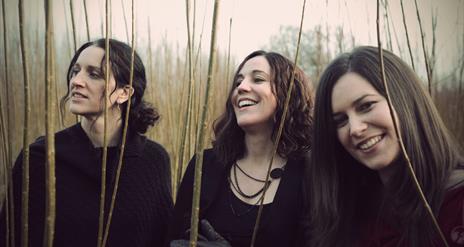 Image of the three Henry Girls