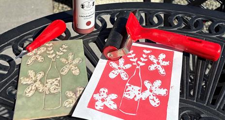 Wellness Wednesdays at An Croí – Lino Printing