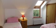 Twin room with 2 single beds