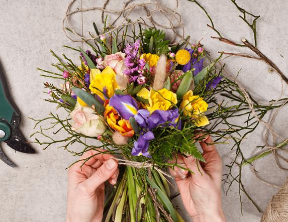 Image of bunch of flowers for the Easter Basket Workshop