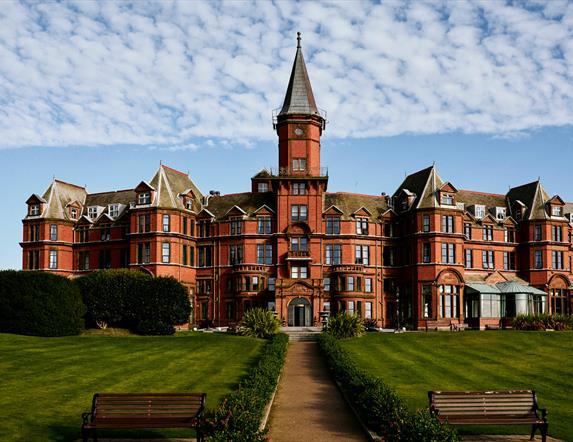 Slieve Donard Exterior