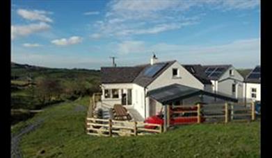 Happy Vale -  Bearnagh Cottage, Bryansford, Newcastle