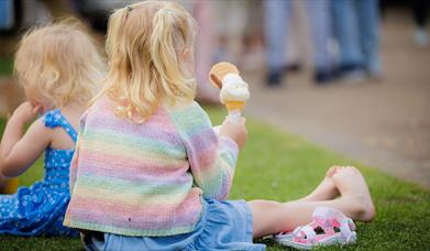 Walled Garden Movie Melodies | Garden Sessions
