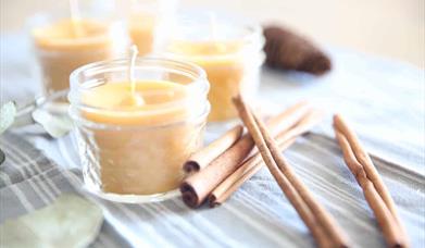 Beeswax Candle in Tealight Jar