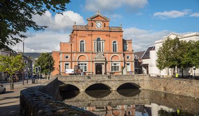 Newry Town Hall overlooking river