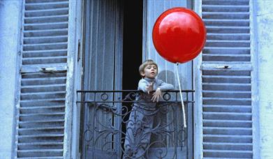 THE RED BALLOON