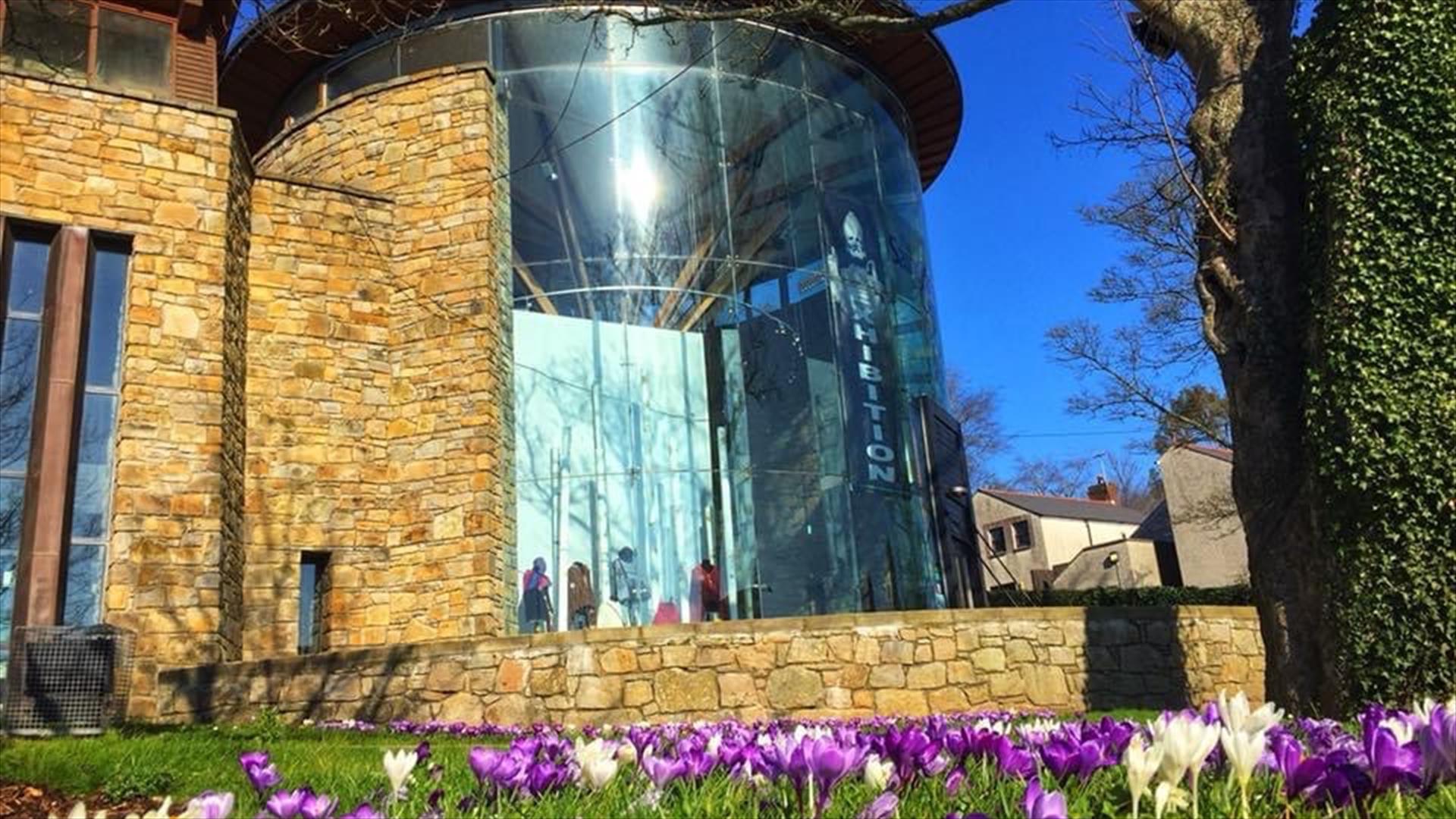 Saint Patrick exterior with flowers