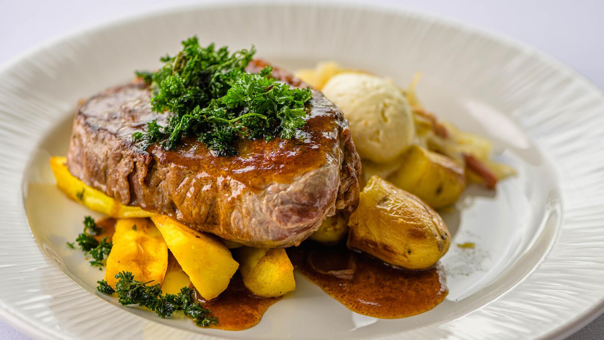 Cooking with Beef, Lamb & Chicken Cookery Class at Killeavy Castle Estate