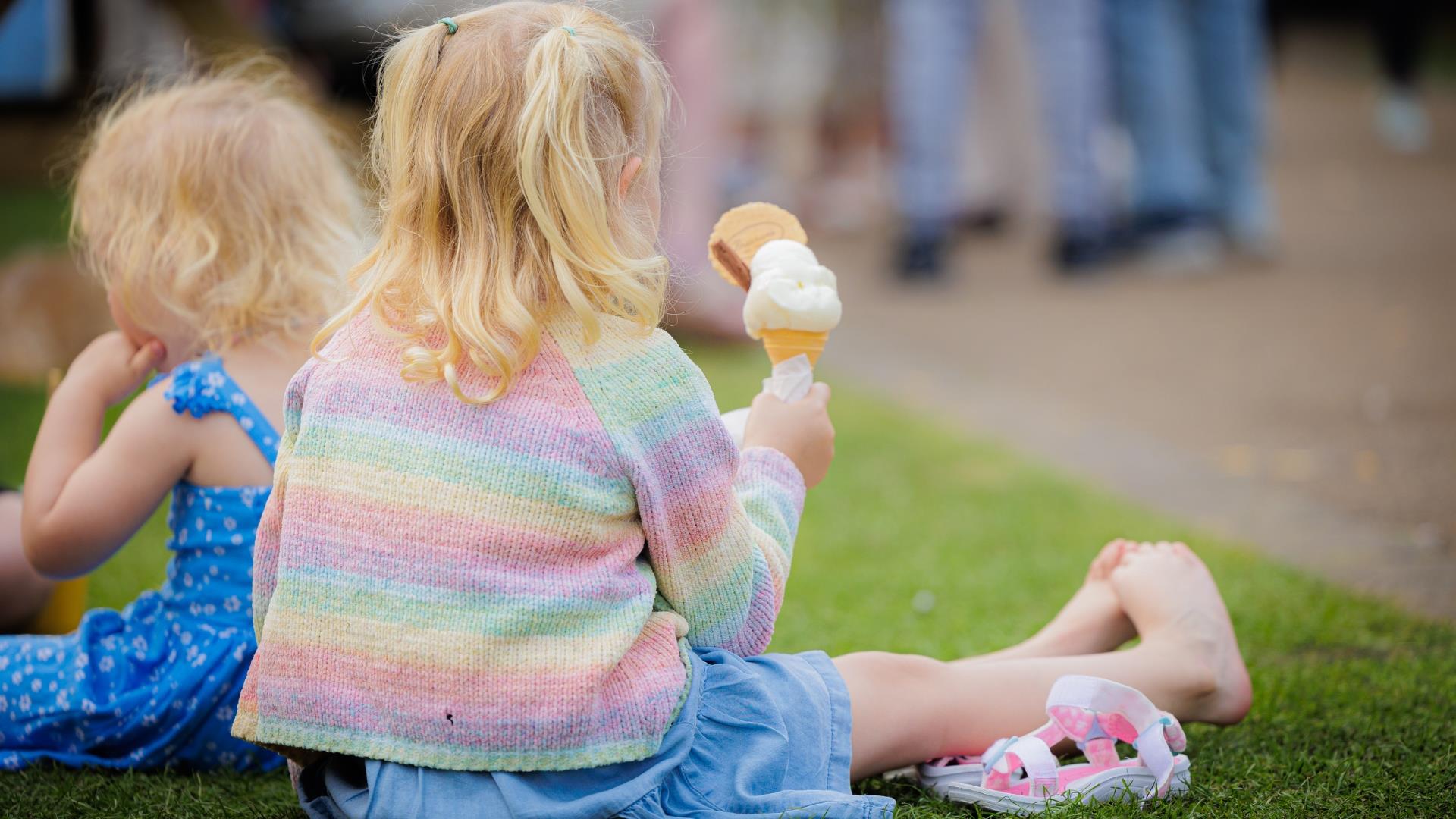 Walled Garden Movie Melodies | Garden Sessions
