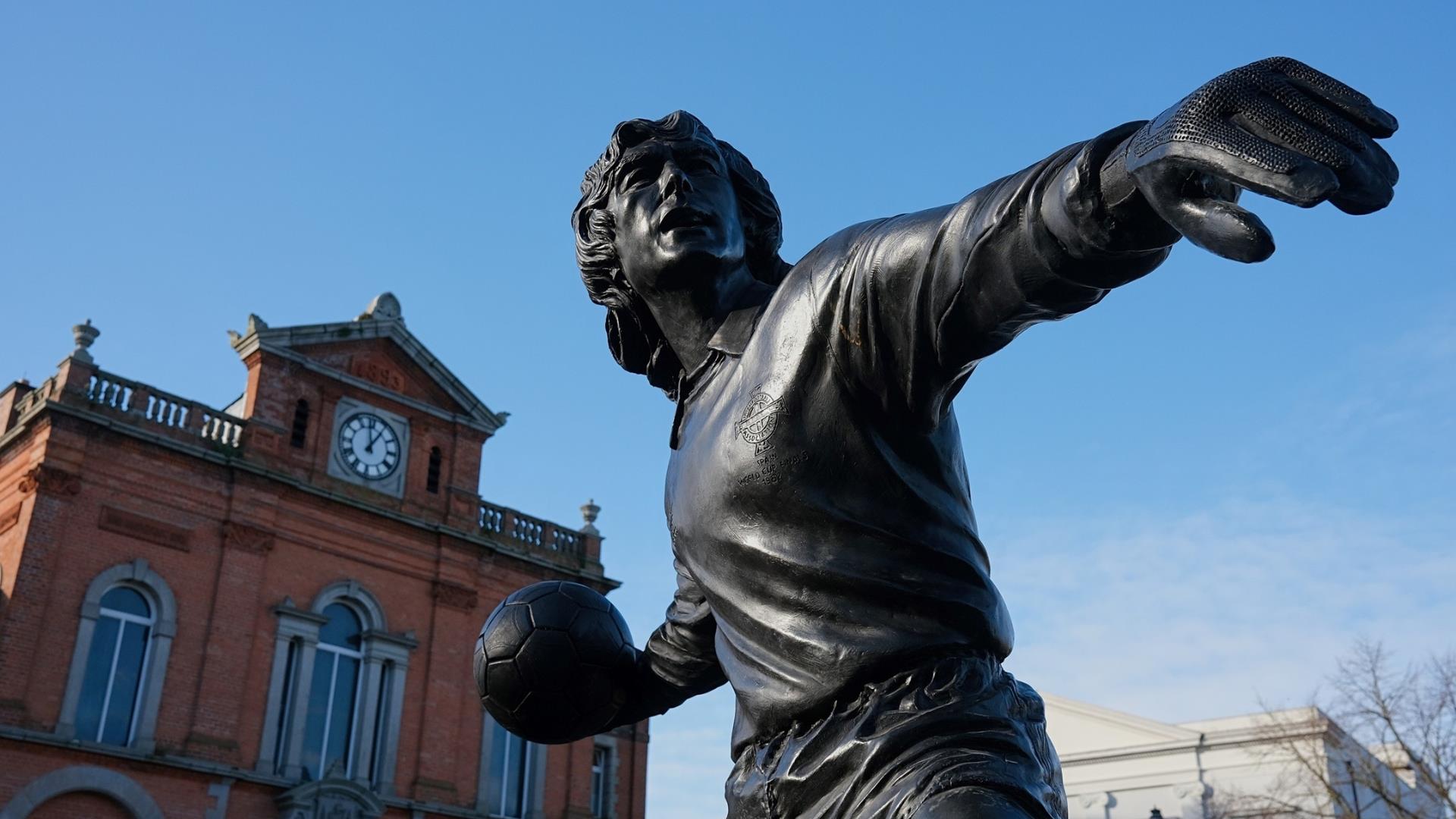 Pat Jennings Statue in Newry City with Newry Town Hall