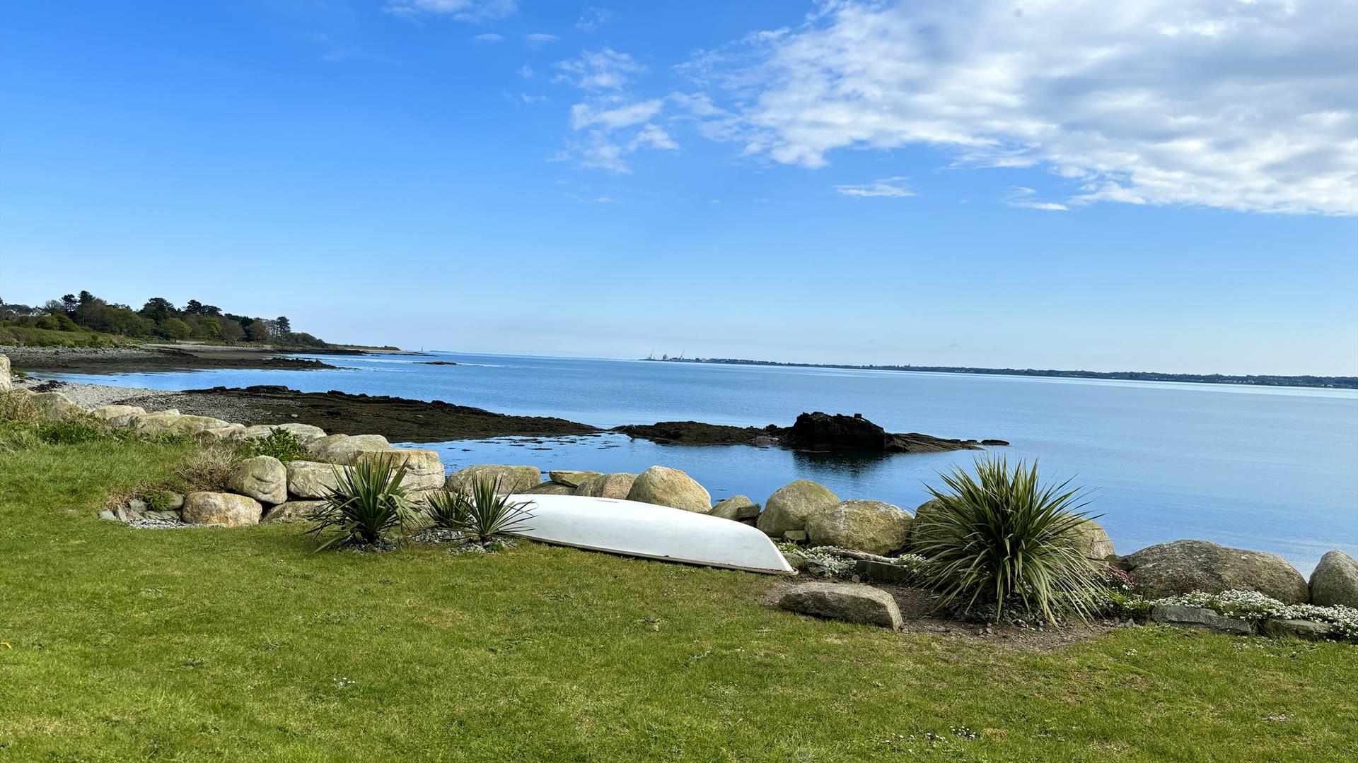 Captains Cove