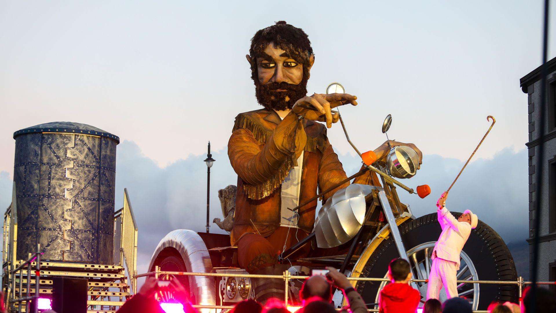 Wake the Giant Festival - Fionn Mac Comhaill on his motorbike