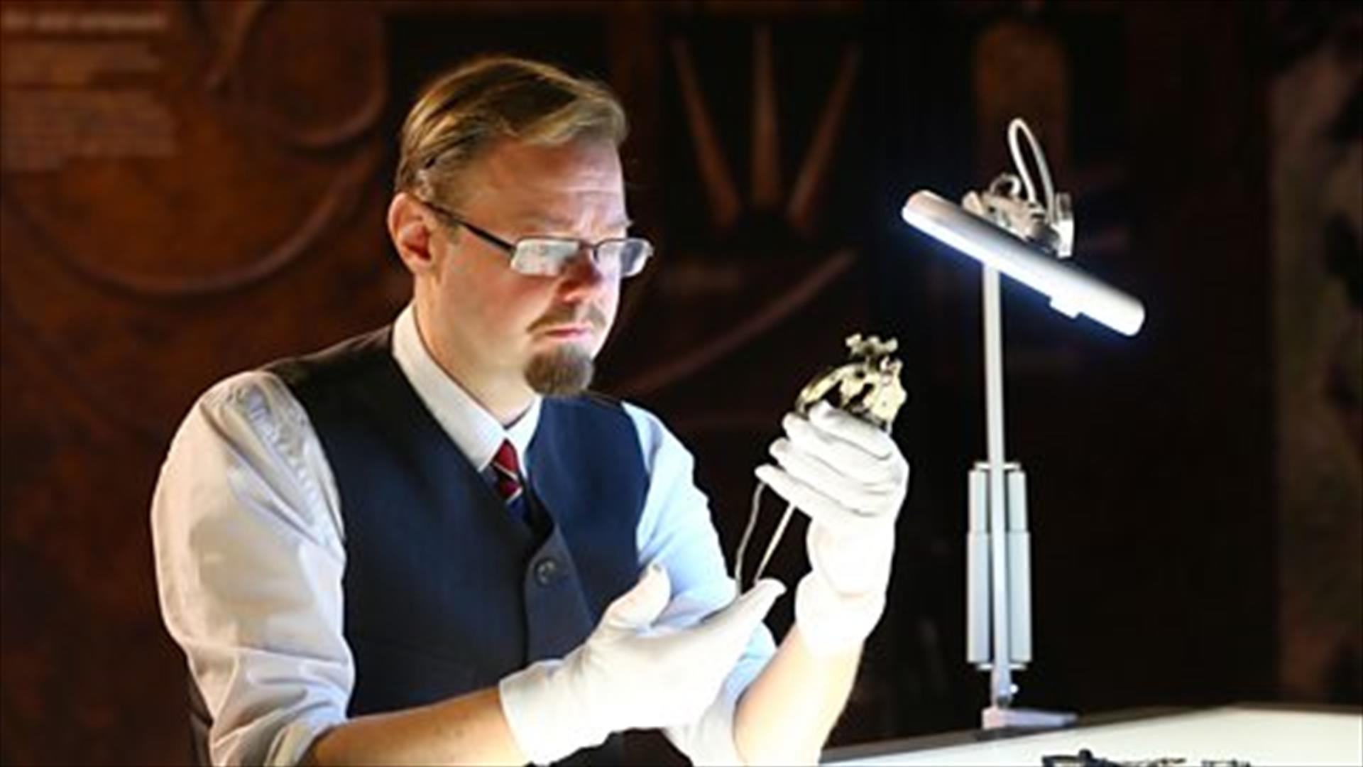 Dr Gavin Hughes with replica Tara Broach