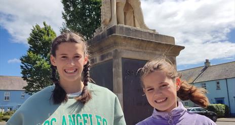 Killyleagh local children with postcards