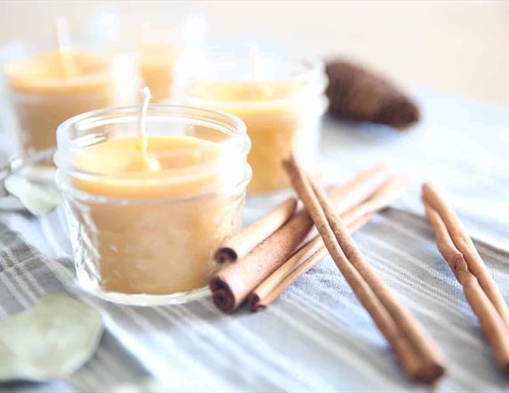 Beeswax Candle in Tealight Jar
