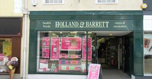 HOLLAND & BARRETT Newquay