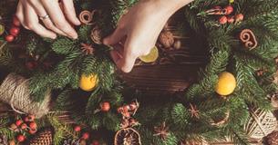 Christmas Wreath Making Class at The Colonial