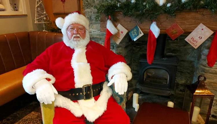 Free Santa's Grotto at Steam Bar 2023