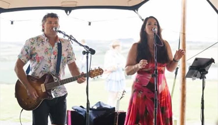 Avalon Live at the Newquay Rowing Club