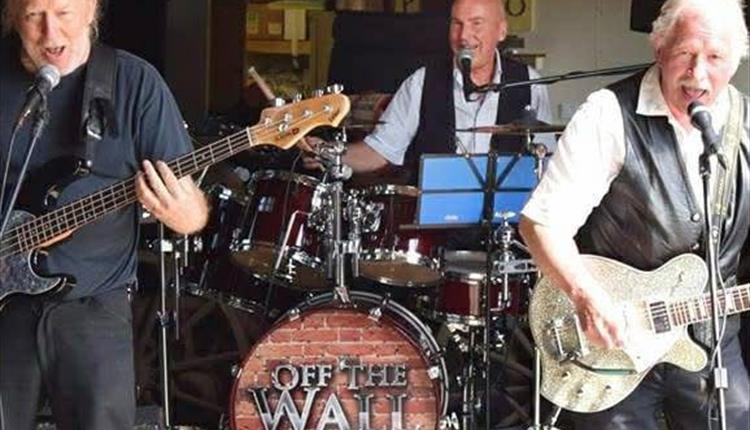 Off the Wall LIVE! at Newquay Rowing Club