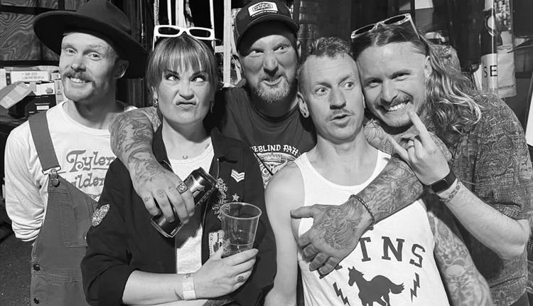 The Unfortunate Ones do Christmas at Project 83