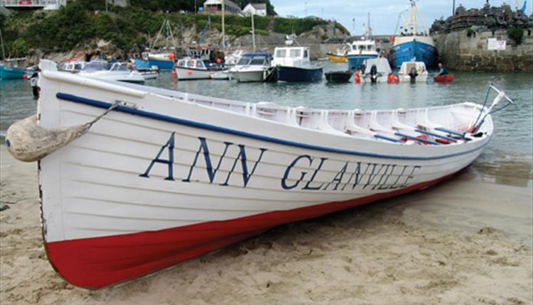 Gig Boat, copyright VisitCornwall