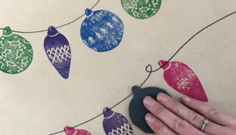 Lino Printing for beginners; Print Cards, Wrapping Paper and Gifts