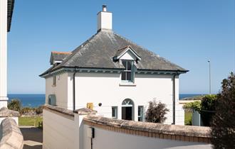 Beach Retreats - Fistral Shore